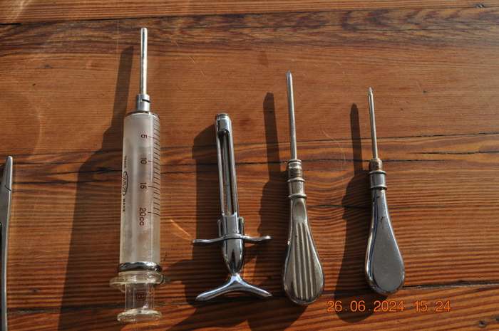 Surgical Set 24 Piece