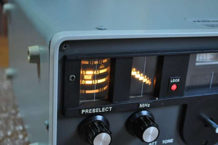 Vintage 1970s 1980s Yaesu Musen FRG-7 Communications Receiver Shortwave Radio