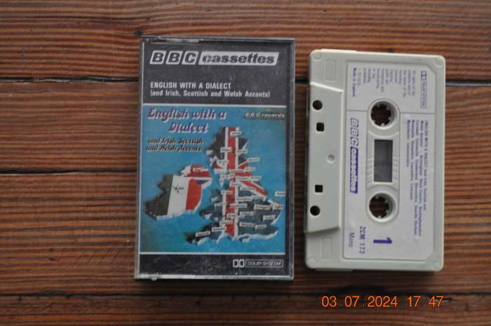 English With A Dialect And Irish, Scottish And Welsh Accents (Cassette)