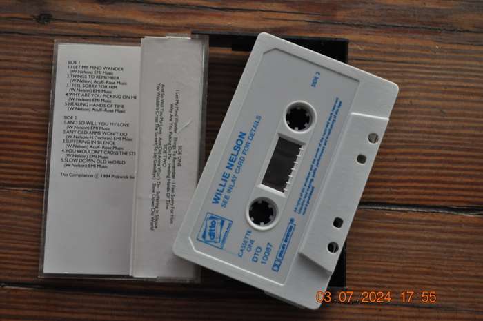 Willie Nelson - World Of Country (Cassette)