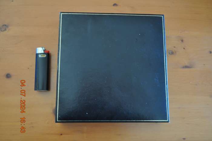 Mizrachi Fine Jewelry Necklace Box