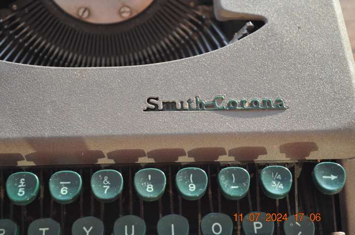 Vintage Smith Corona Skyriter 1950s Typewriter