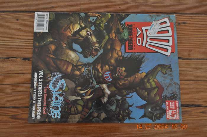 2000AD Prog 688 Featuring Judge Dredd
