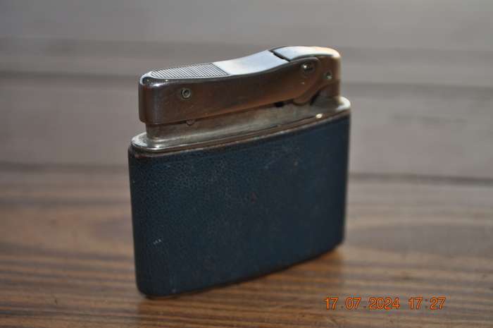 Vintage Mylflam Lighter