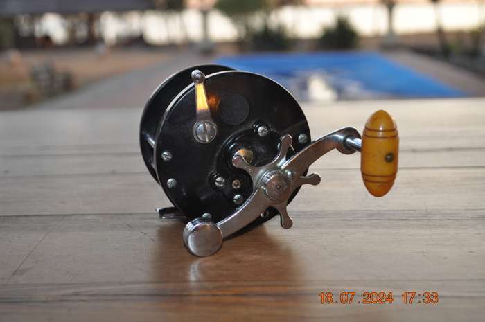 Penn Delmar 285 Fishing Reel