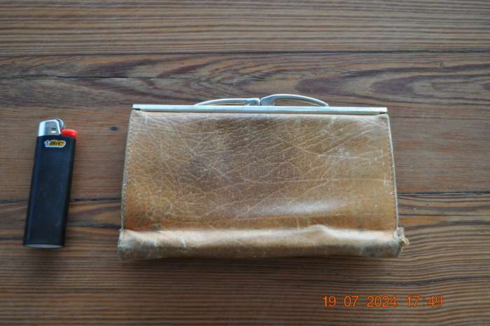 Vintage Purse Genuine Hide