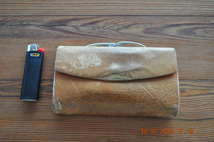 Vintage Purse Genuine Hide