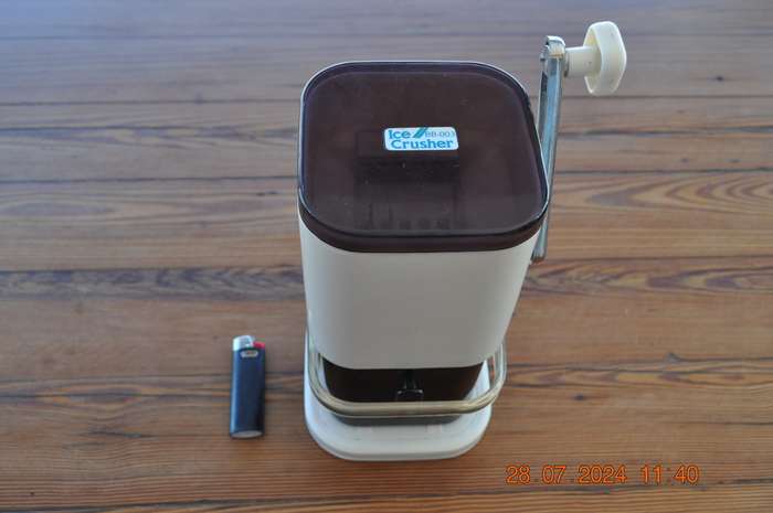 Ice Crusher Hand Crank