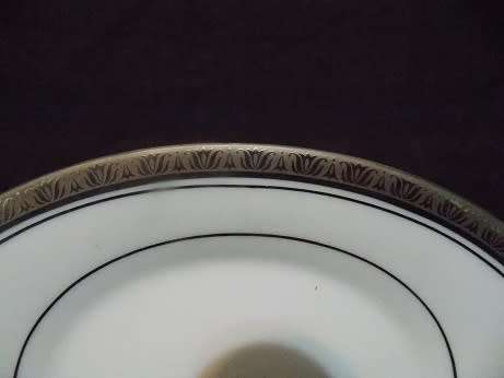 Noritake  Legacy Platinum Sweets Plate