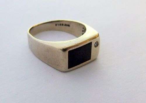 A rare 1970`s South African 9ct gold Onyx and diamond ring by OBLO - See stamps in pics