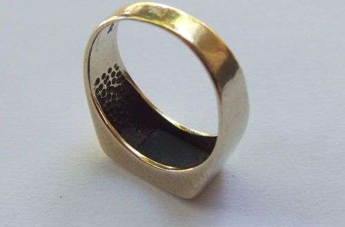 A rare 1970`s South African 9ct gold Onyx and diamond ring by OBLO - See stamps in pics