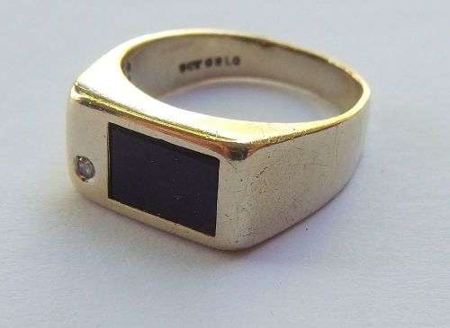 A rare 1970`s South African 9ct gold Onyx and diamond ring by OBLO - See stamps in pics