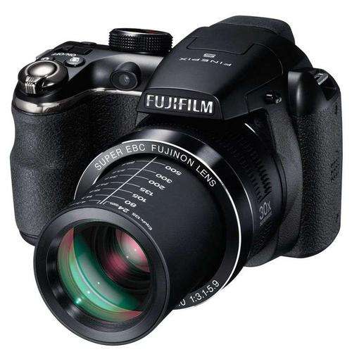 Top of the S-Class - Fujifilm FinePix S4500 14 MP 30x Optical Zoom