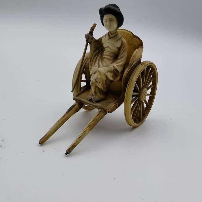 VINTAGE CELLULOID JAPANESE FIGURES