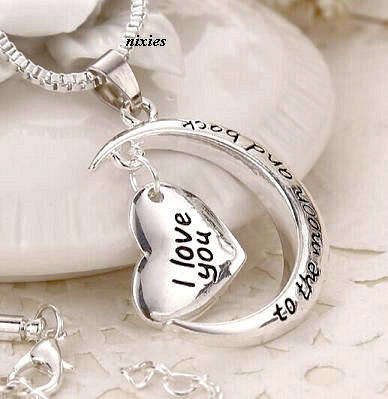 CHARMING "OVER THE MOON" NECKLACE