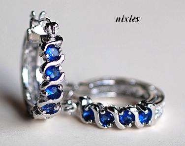 STRIKING BLUE SAPPHIRE HUGGIES