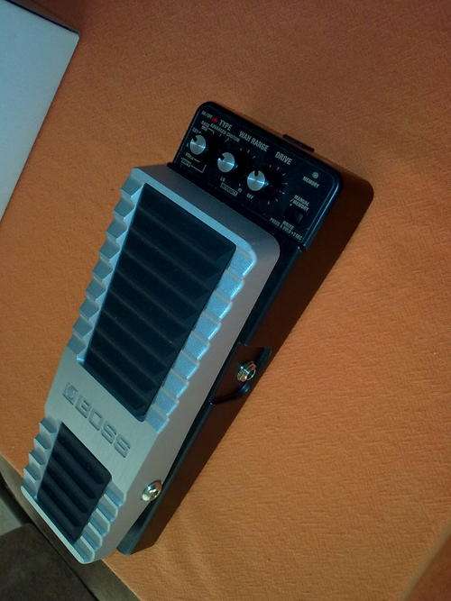 V-wah pedal PW-10