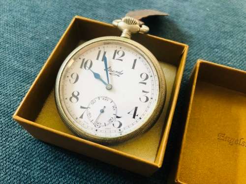 **Stunning Vintage Collectors Swiss Pocket Watch!!Dont Miss Out!!