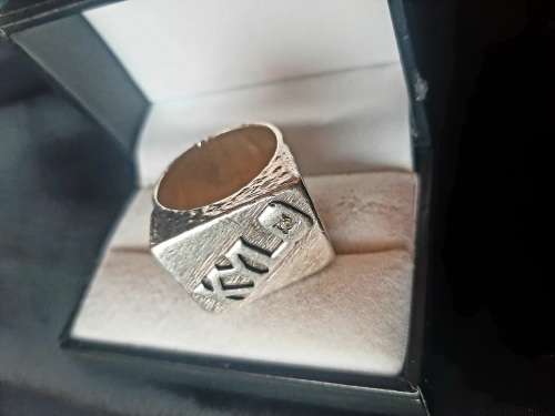 26.6 GRAMS LARGE VINTAGE KNUCKLE DUSTER RING