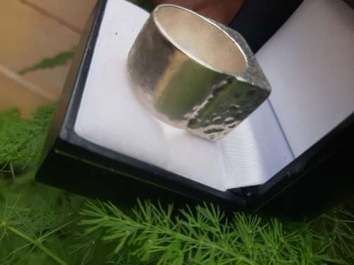26.6 GRAMS LARGE VINTAGE KNUCKLE DUSTER RING
