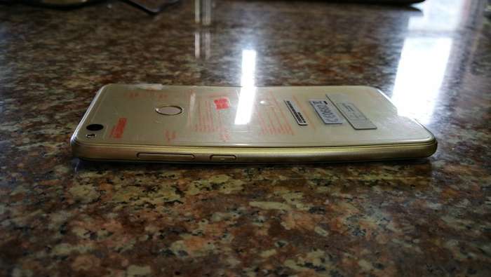 HUAWEI P8 LITE 2017 GOLD 1 WEEK OLD !