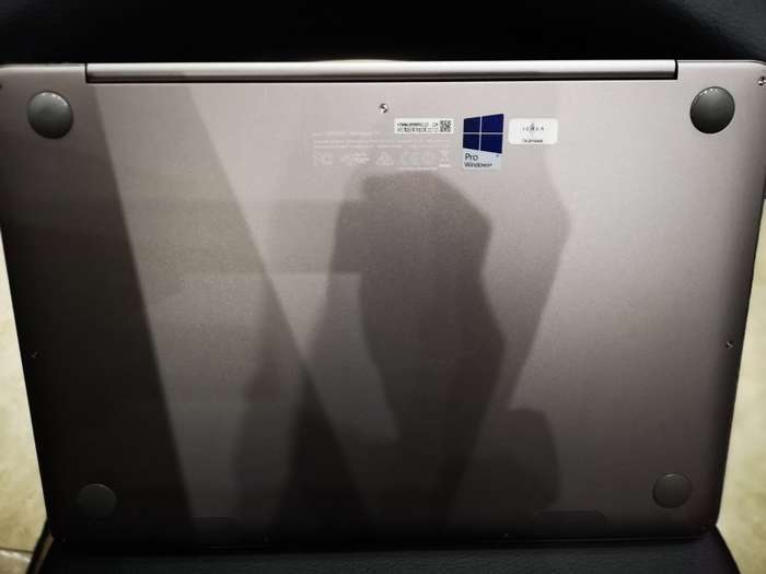 ASUS ZENBOOK 128GB SSD 8GB RAM CORE I7 FINGERPRINT READER
