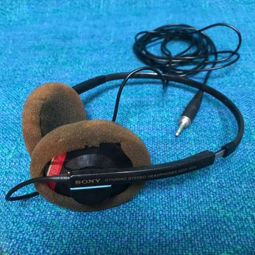 SONY MDR M33 Dynamic Stereo Headphones ,  VINTAGE COLLECTORS ITEM