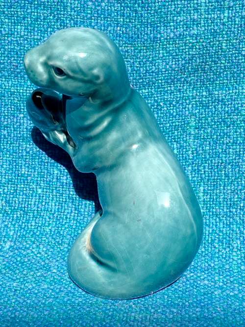 Porcelain Seal figure,Poole England vintage,blue, 70s,made in England,
