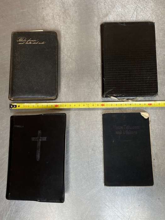 Lot of  german vintage Books : Neues Testament + 3 x Ev.Kirchengesangbuch, rare , from the 50s