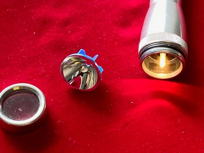 Mini Maglite AA silver Mag USA, torch+belt-holder,leather,incl. ori. spare bulb,