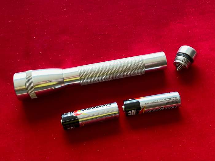 Mini Maglite AA silver Mag USA, torch+belt-holder,leather,incl. ori. spare bulb,
