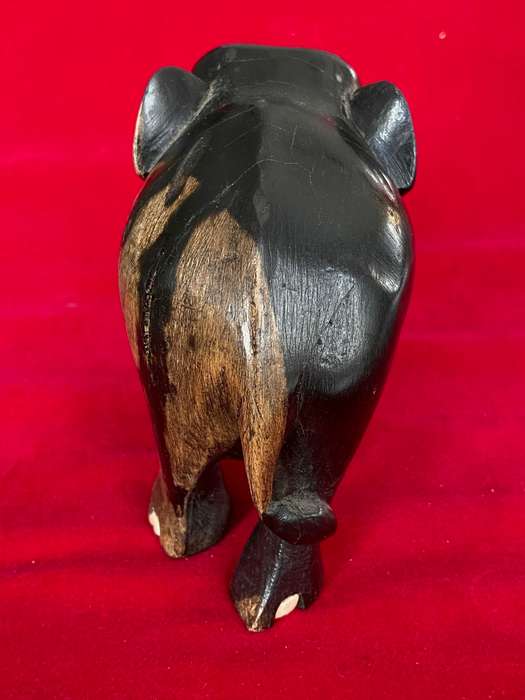 Wooden handcraved Elephant (from Kenia) , from the 90s, size 10cmx10cm, 296g, african animal (LOT 4)