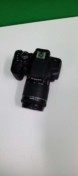 Canon 750D slr camera