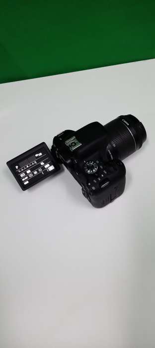 Canon 750D slr camera