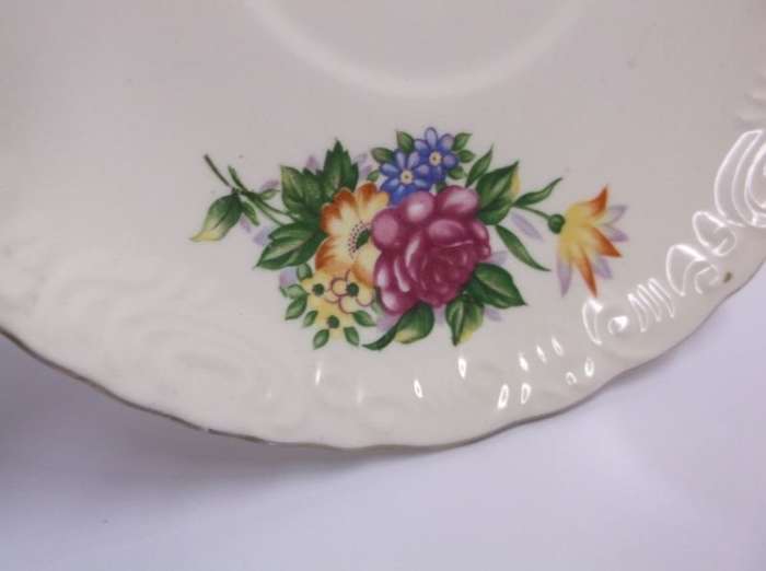 A CHARMING VINTAGE FATHERS DAY OVERSIZE CUP AND SAUCER IN GREAT CONDITION...+- 60 YEARS OLD !!!