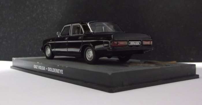 A WELL MADE HEAVY DIE CAST METAL MODEL OF THE" GAZ VOLGA" USED IN THE JAMES BOND MOVIE GOLDENEYE....