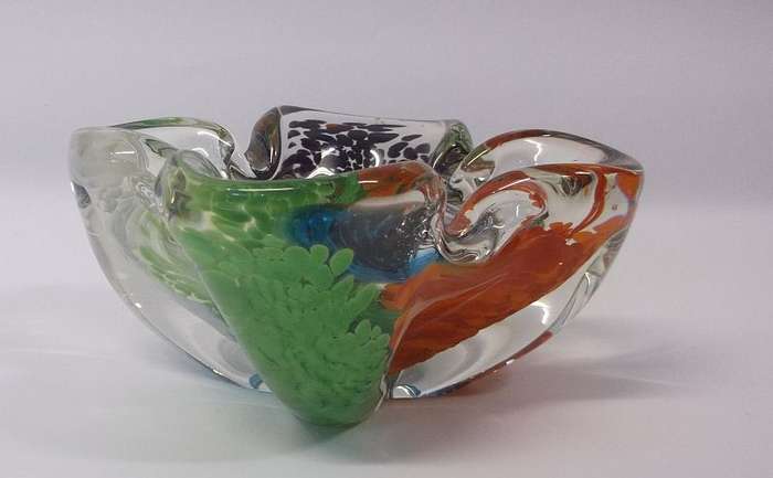 A MAGNIFICENT AND RARE VINTAGE SOLID GLASS MURANO ASHTRAY WITH AN ABUNDANCE OF COLORS ...WOW ...WOW