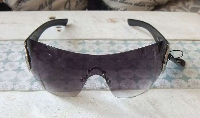LADIES SUNGLASSES - NEW - EX TRUWORTHS / IDENTITY