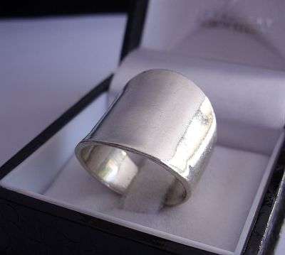 A VERY WIDE & SOLID & HEAVY & GOOD QUALITY STERLING SILVER RING !!! CHECK IT OUT !!!!!!