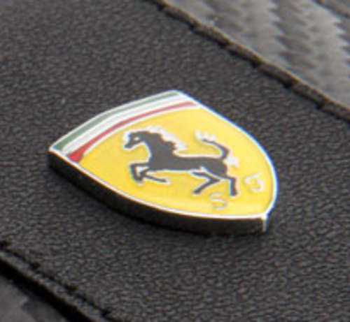 Designer Ferrari case for BlackBerry 8520/8900/9700 - Official Ferrari Product