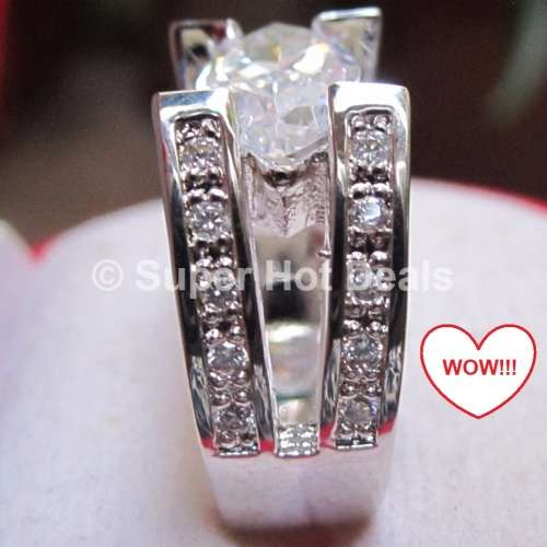 Breathtaking Huge 3 Carat Solitaire Diamond Simulant With Accents Wedding Engagement Style Ring Sz 7