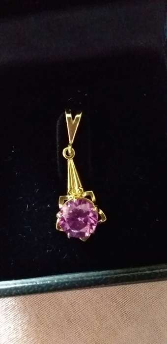 Vintage 9ct Gold And Natural Pinkish/Purple Gemstone Pendant