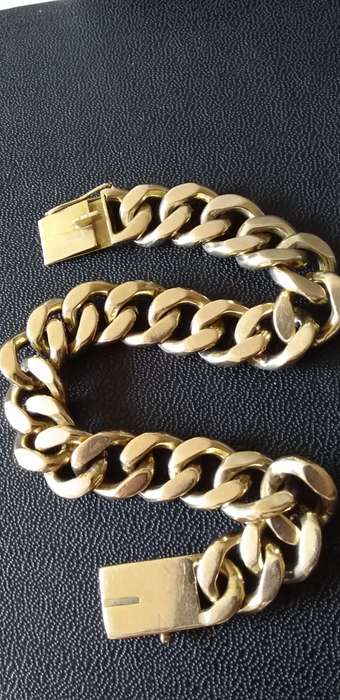 Vintage 9ct Gold Men`s Curb Link Bracelet - (66.9g)