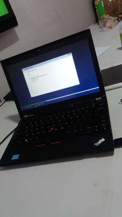 Lenovo Laptop  i5 1 TB HDD 8 gb ram** Grab a Bargain**