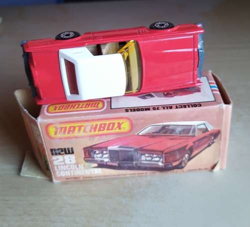 Lesney Matchbox Superfast Diecast Model ~ No 228 Lincoln Continental ~  with original box