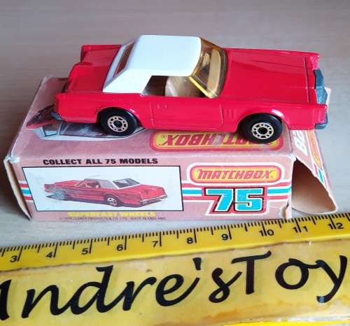 Lesney Matchbox Superfast Diecast Model ~ No 228 Lincoln Continental ~  with original box