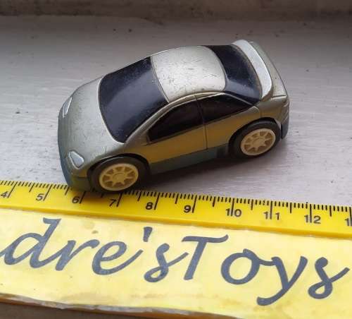 Plastic car rubber tyres ~ loose