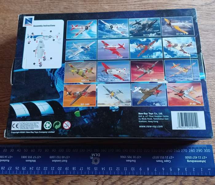 NewRay Pilot Model Kit ~ P-40 20215 F2 ~ 1:48 Scale