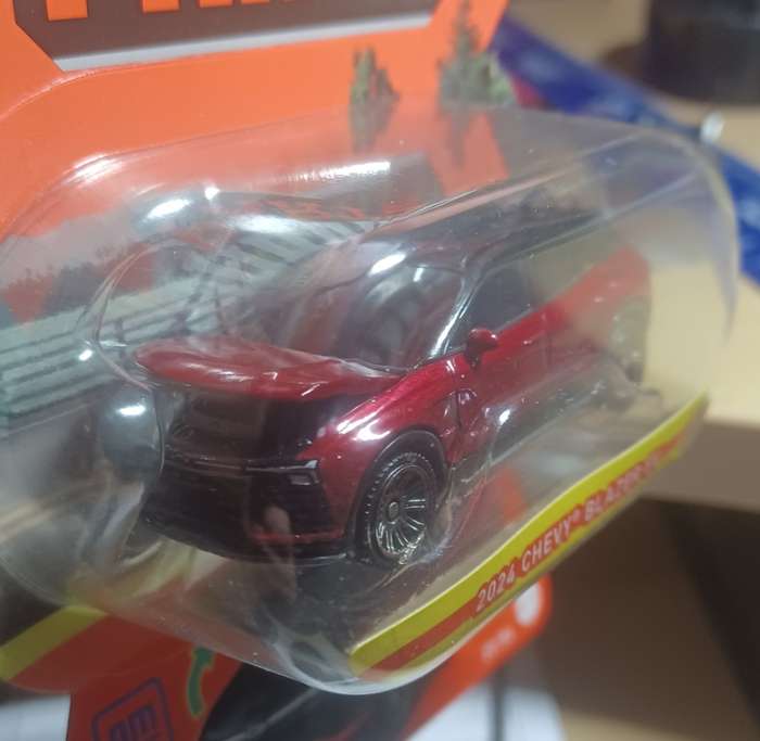 2023 Matchbox ~ Moving Parts ~20/54 2024 Chevy Blazer EV ~ Mint on card