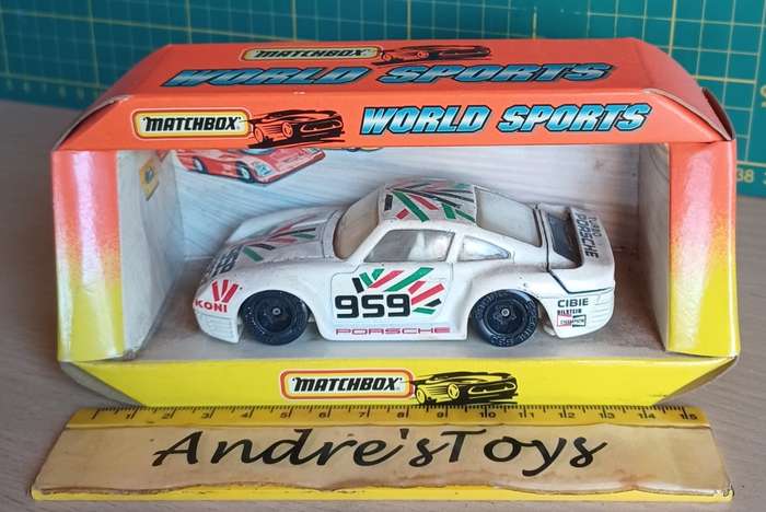 1993 Matchbox ~ World Sports ~ Porsche 959 WS-700